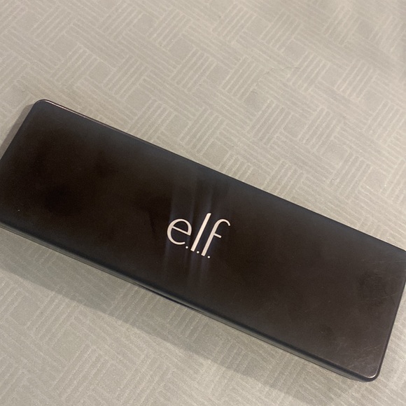 E.L.F. Mad for Matte Eyeshadow Palette - Picture 4 of 5